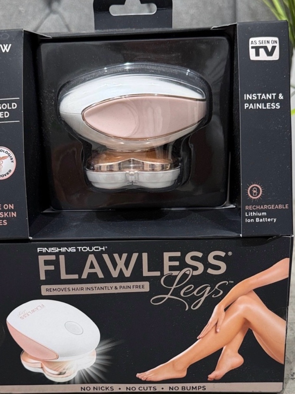 New Finishing Touch Flawless Legs Electric Hair Remover - White & Rose Gold